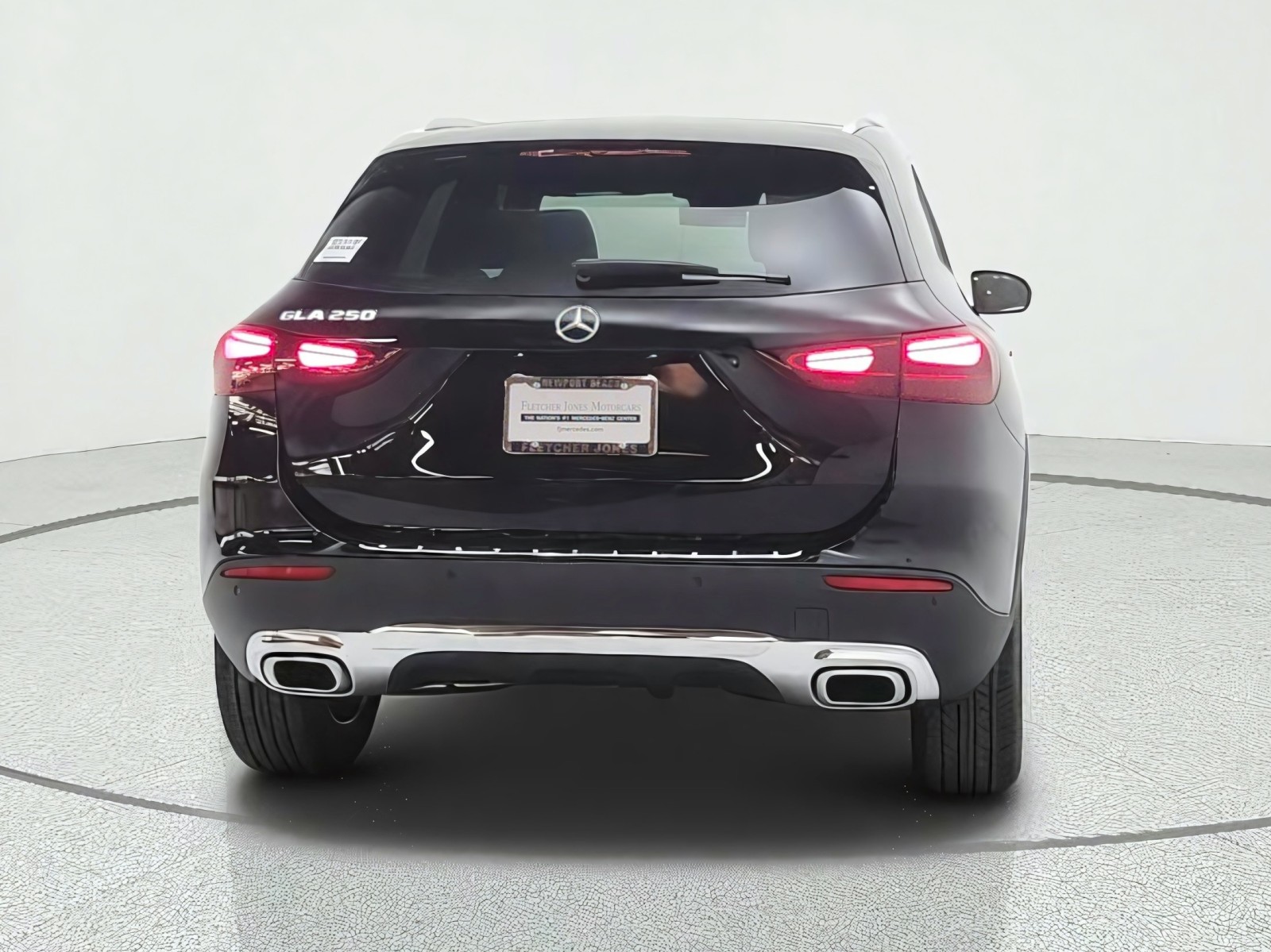 New 2026 Night Black Mercedes-Benz GLA 250 SUV image 6
