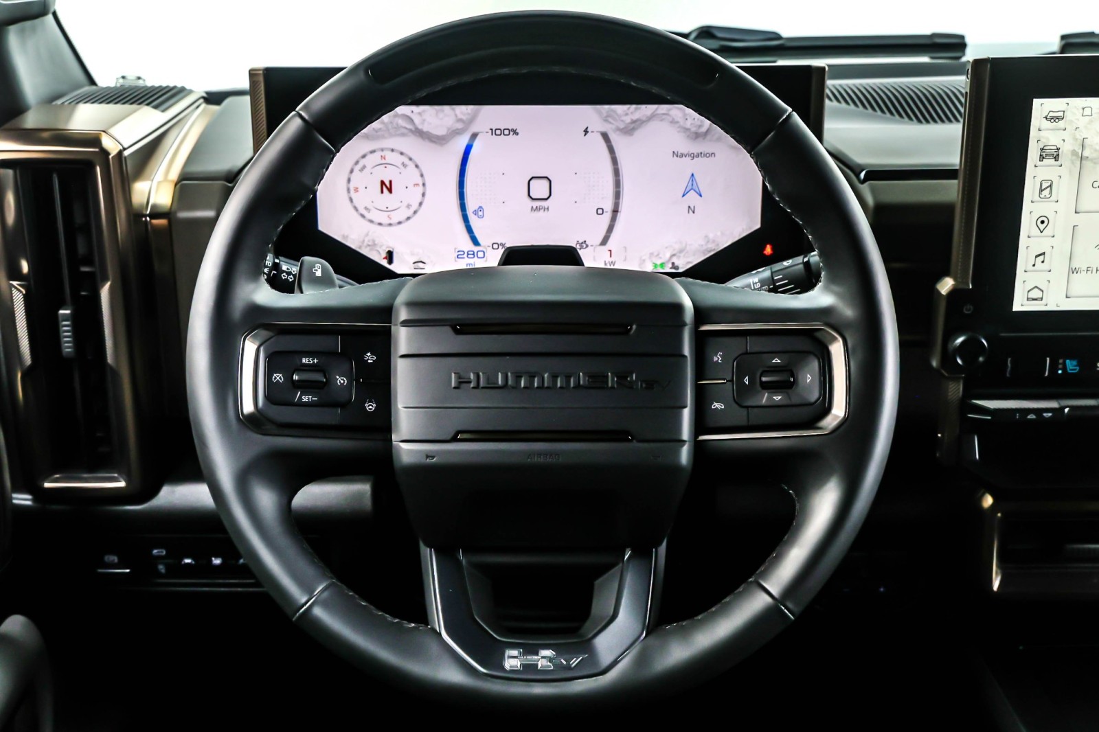 Used 2025 Interstellar White GMC e4WD 4dr 3X image 17