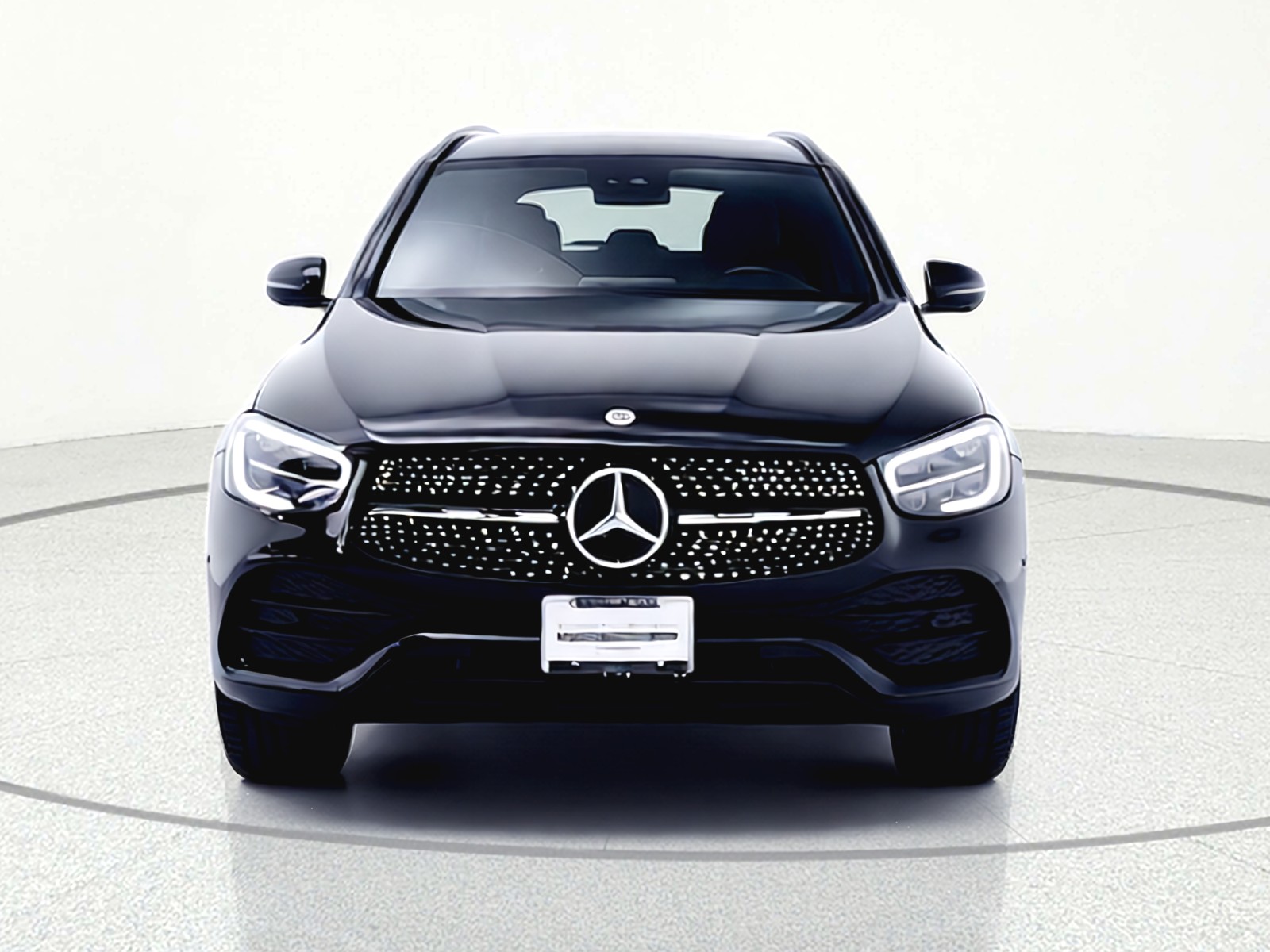 Used 2022 Black Mercedes-Benz GLC 300 SUV image 4