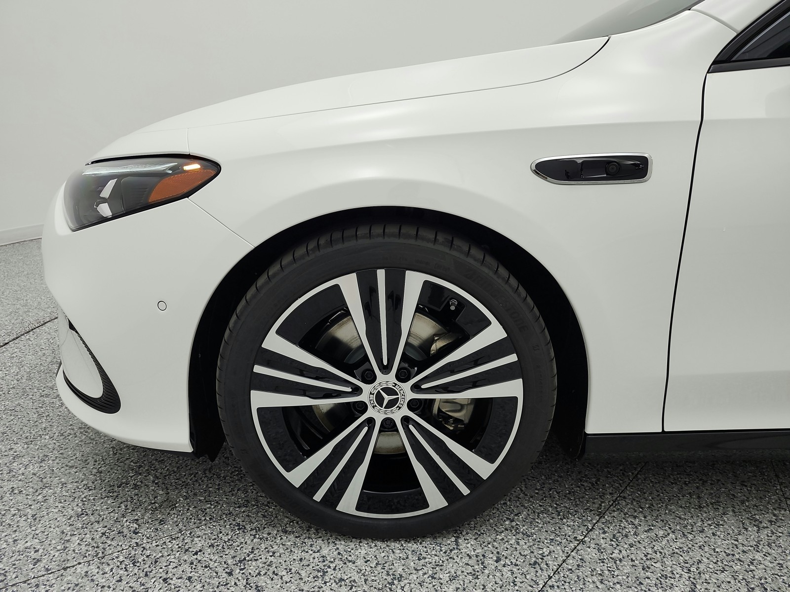 New 2027 Polar White Mercedes-Benz CLA 350 Electric image 13