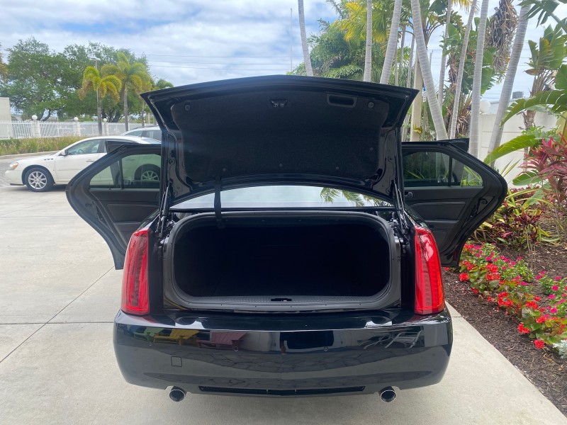 2008 Cadillac STS RWD 1 OWNERLOW MILES 39813 in , 