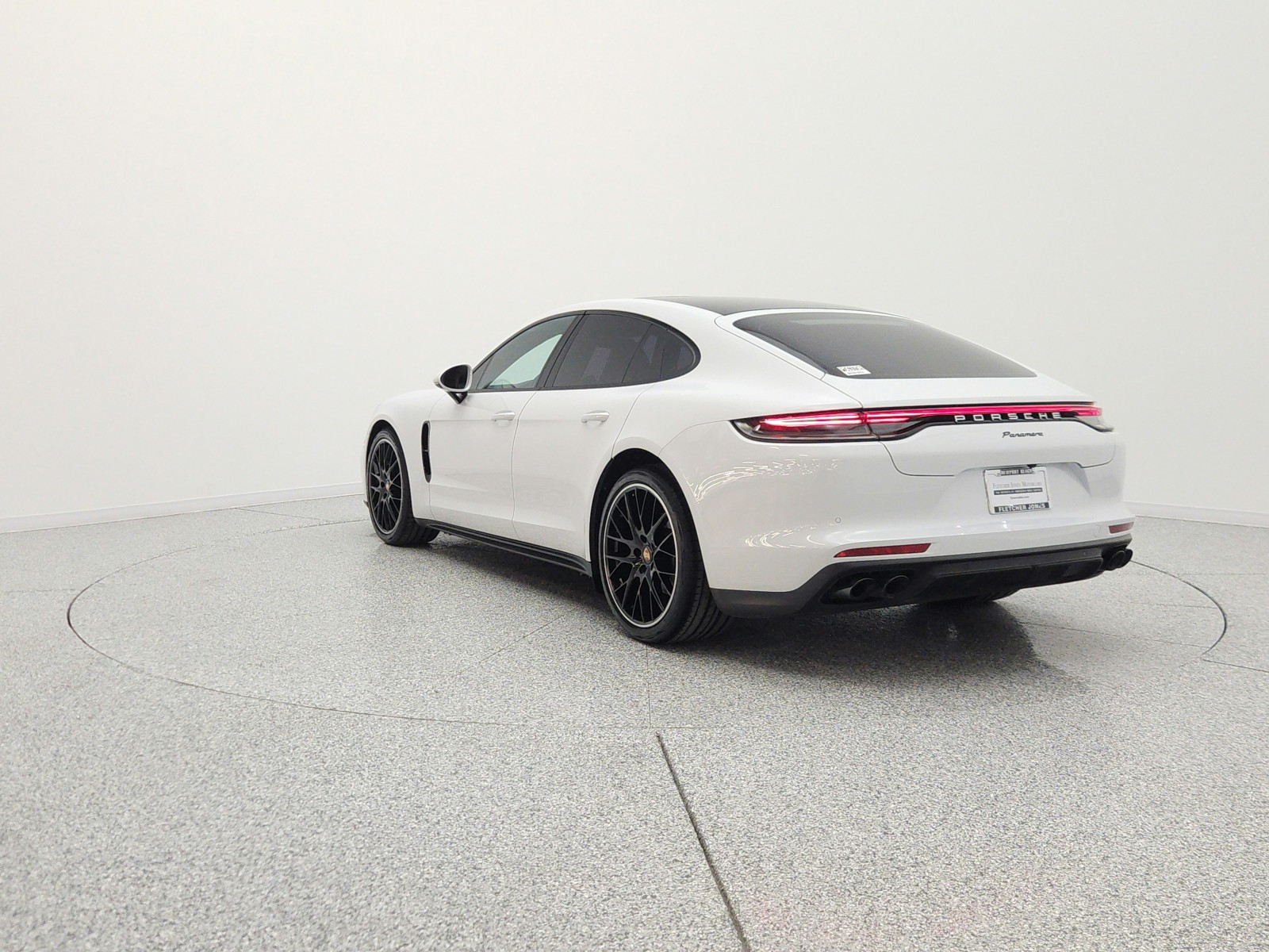 Used 2023 Carrara White Metallic Porsche  image 7