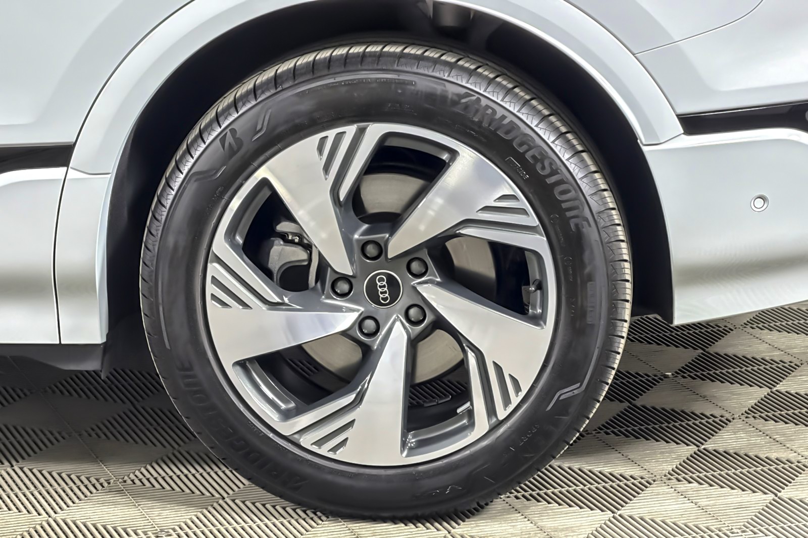 Certified Used 2025 Glacier White Metallic Audi Premium Plus quattro image 26