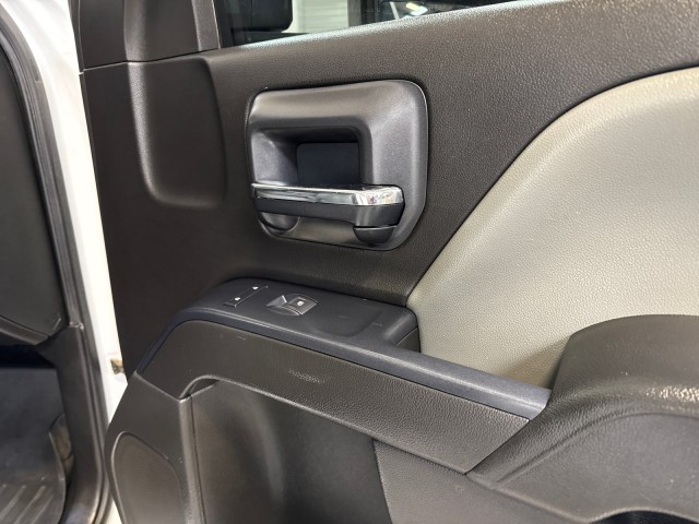 2020 Chevrolet Silverado MD 5500 Duramax RWD Utility/ Service Bed in , 