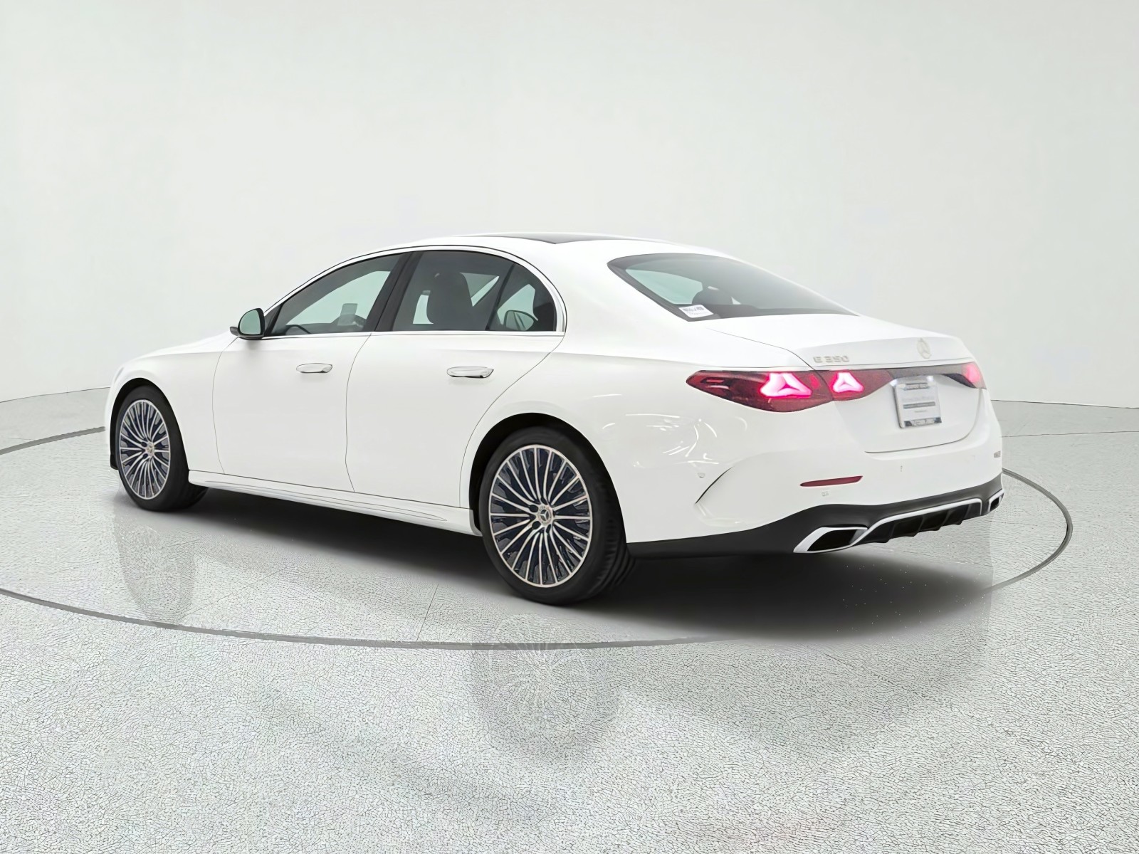 New 2027 Polar White Mercedes-Benz E 350 RWD Sedan image 7