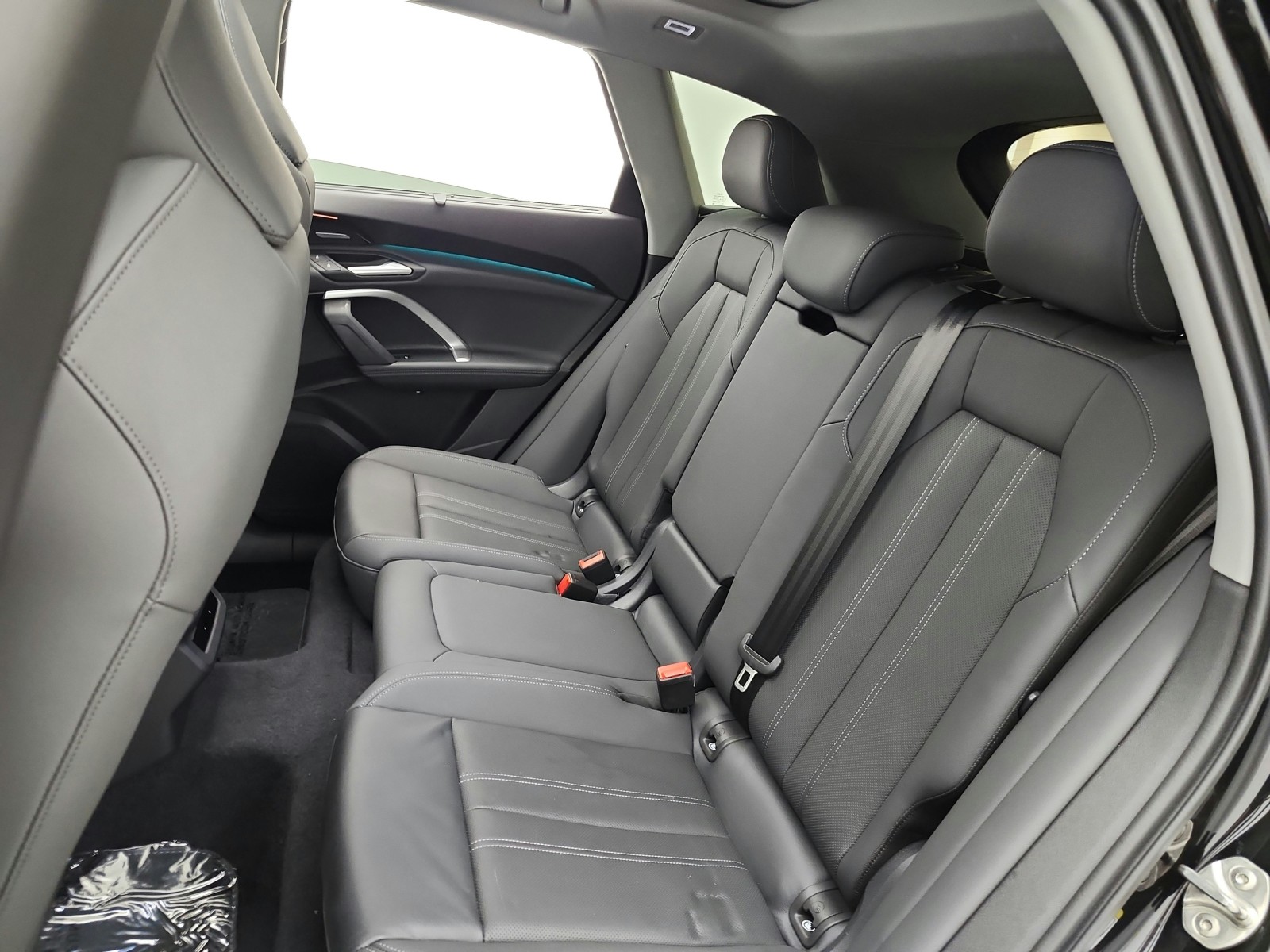 Used 2025 Mythos Black Metallic Audi Premium Plus image 16