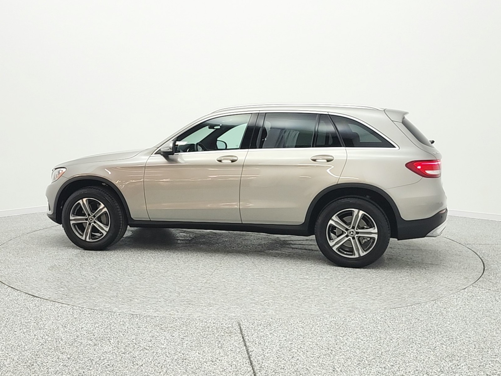 Used 2019 Mojave Silver Metallic Mercedes-Benz GLC 300 SUV image 8