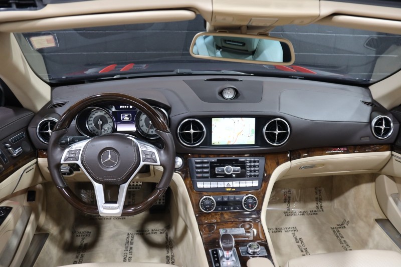 2013 Mercedes-Benz SL 550 AMG Sport 2dr Roadster in , 