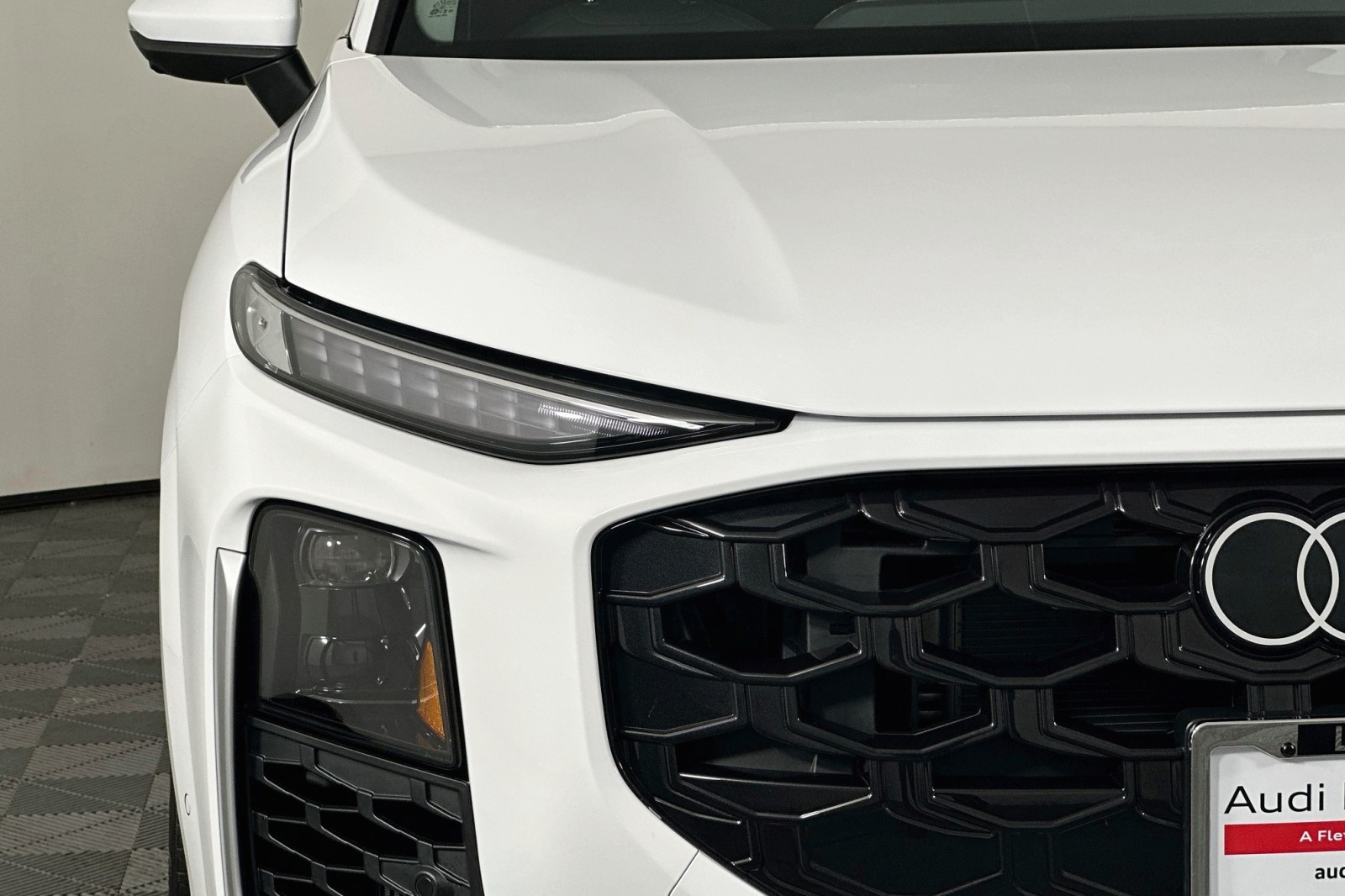 New 2026 Arkona White Audi S line image 12