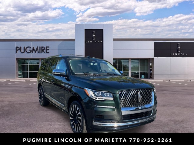  2023 Lincoln Navigator Black Label 4WD   