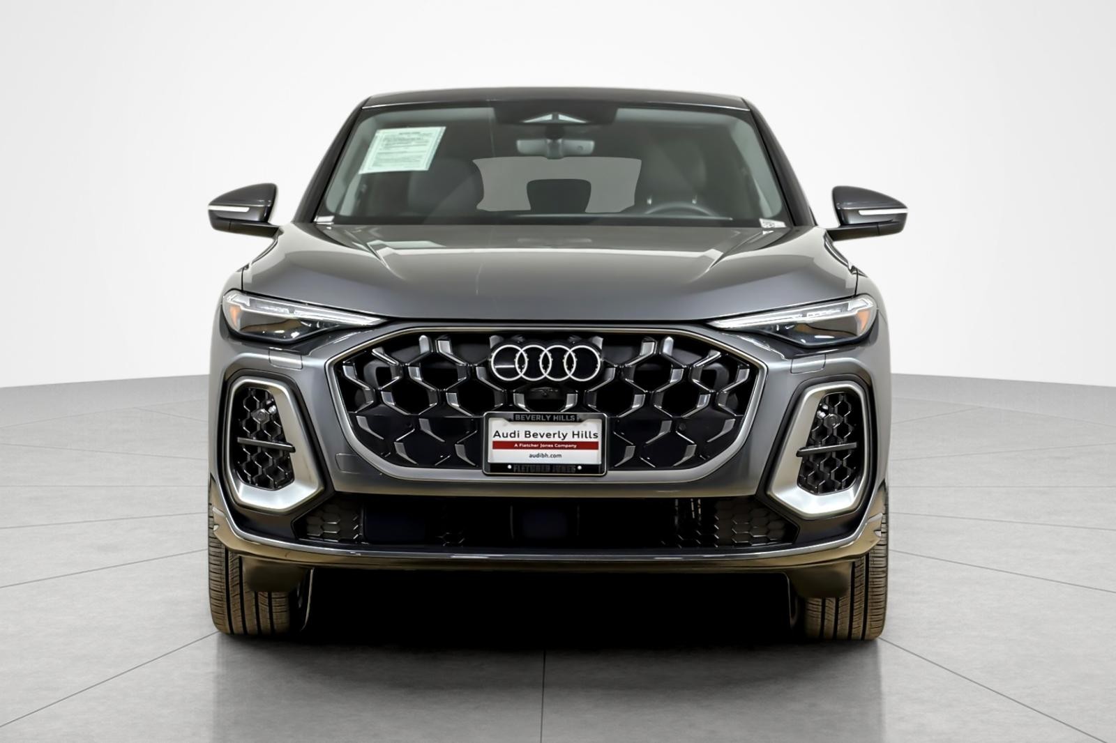 Used 2026 Daytona Gray Pearl Effect Audi Premium Plus 2.0 TFSI quattro image 8