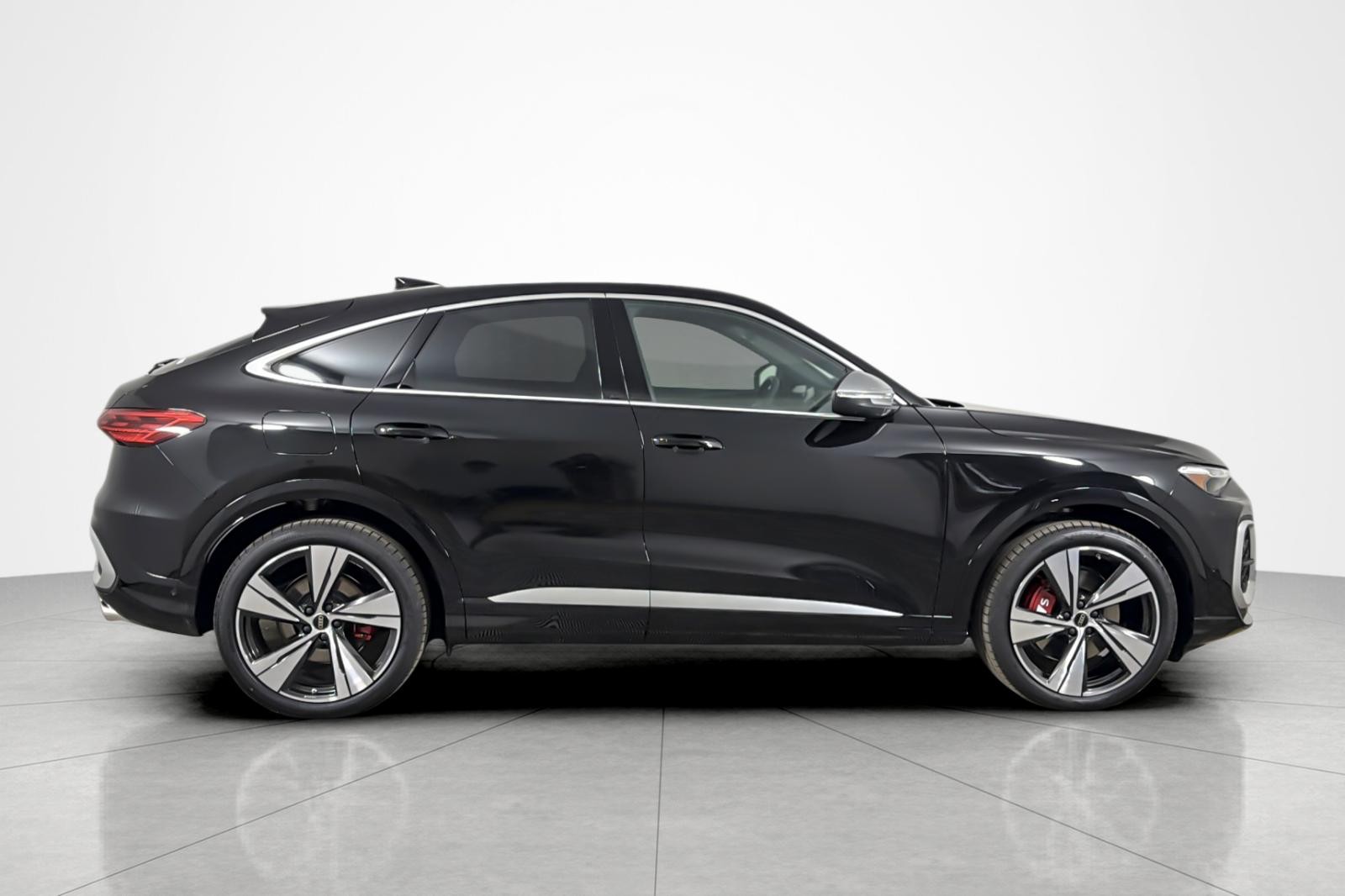 New 2026 Mythos Black Metallic Audi Premium Plus 3.0 TFSI quattro image 7
