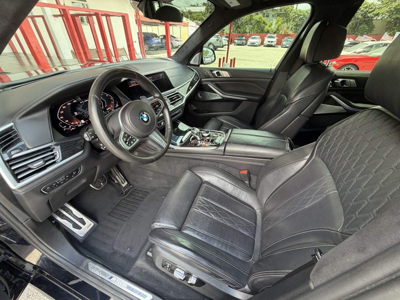 2020 BMW X7 - $33,988
