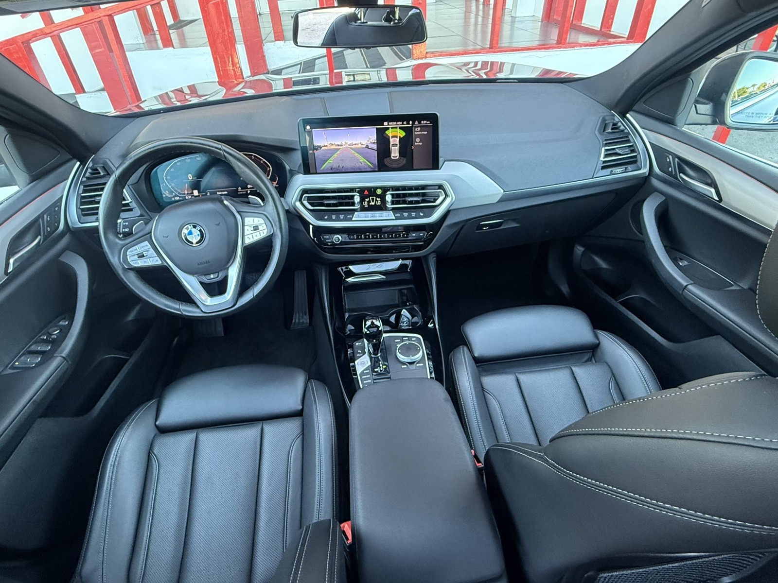 2022 BMW X4 - $31,977