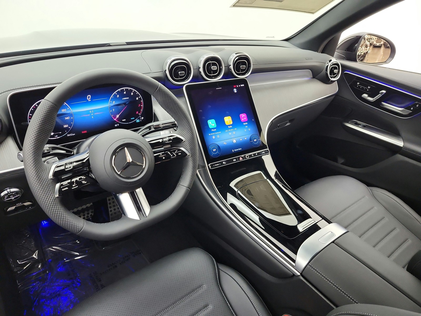 New 2026 Black Mercedes-Benz GLC 300 image 9