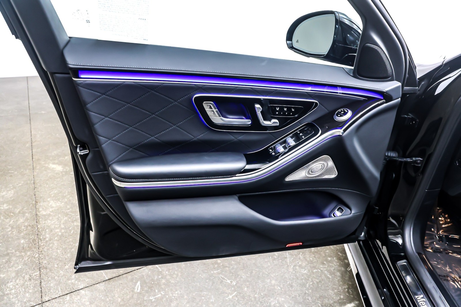 Certified Used 2025 Black Mercedes-Benz S 580 4MATIC® Sedan image 23