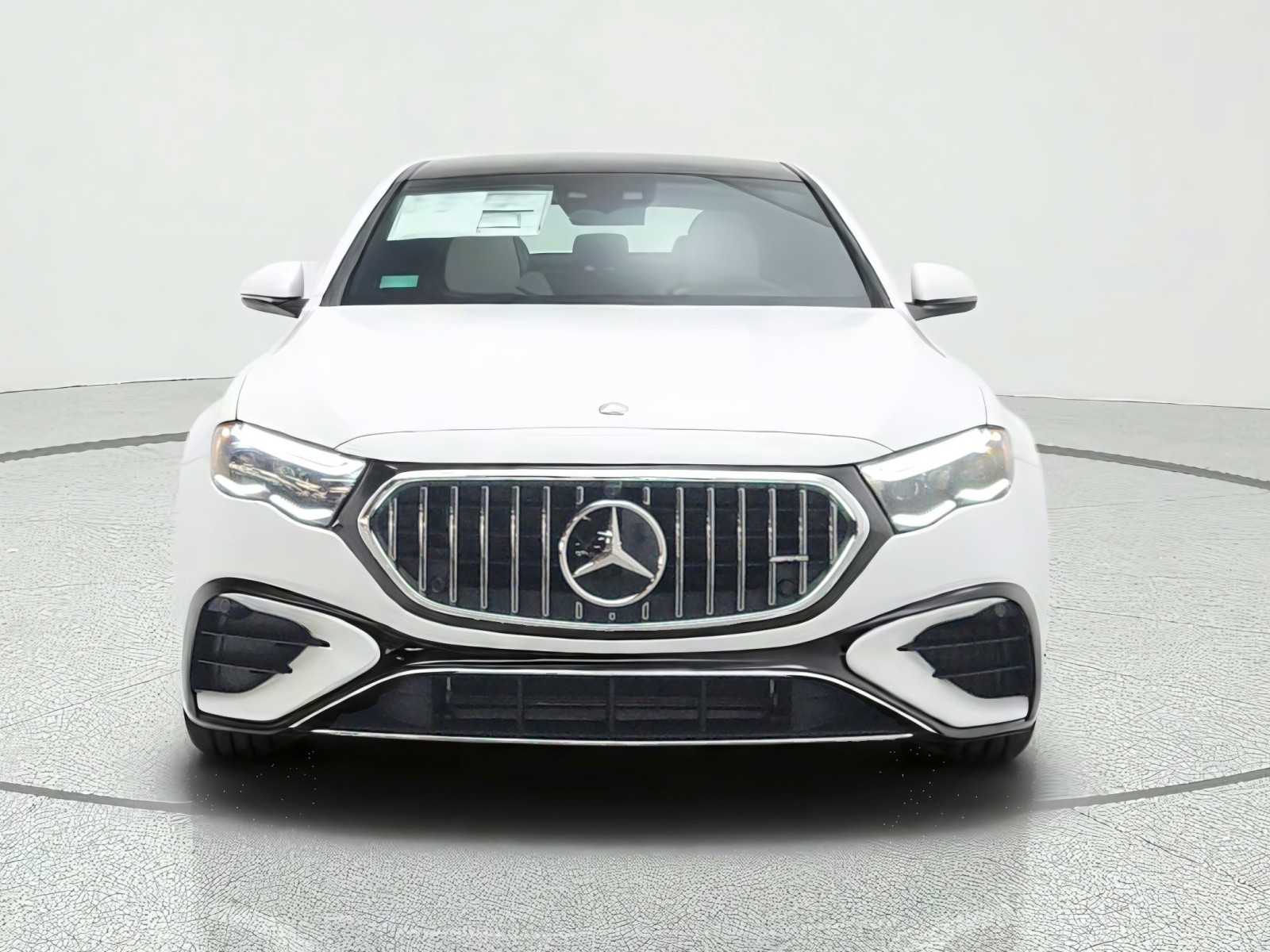 New 2027 MANUFAKTUR Moonlight White Magno Mercedes-Benz AMG® E 53 Hybrid Sedan image 2