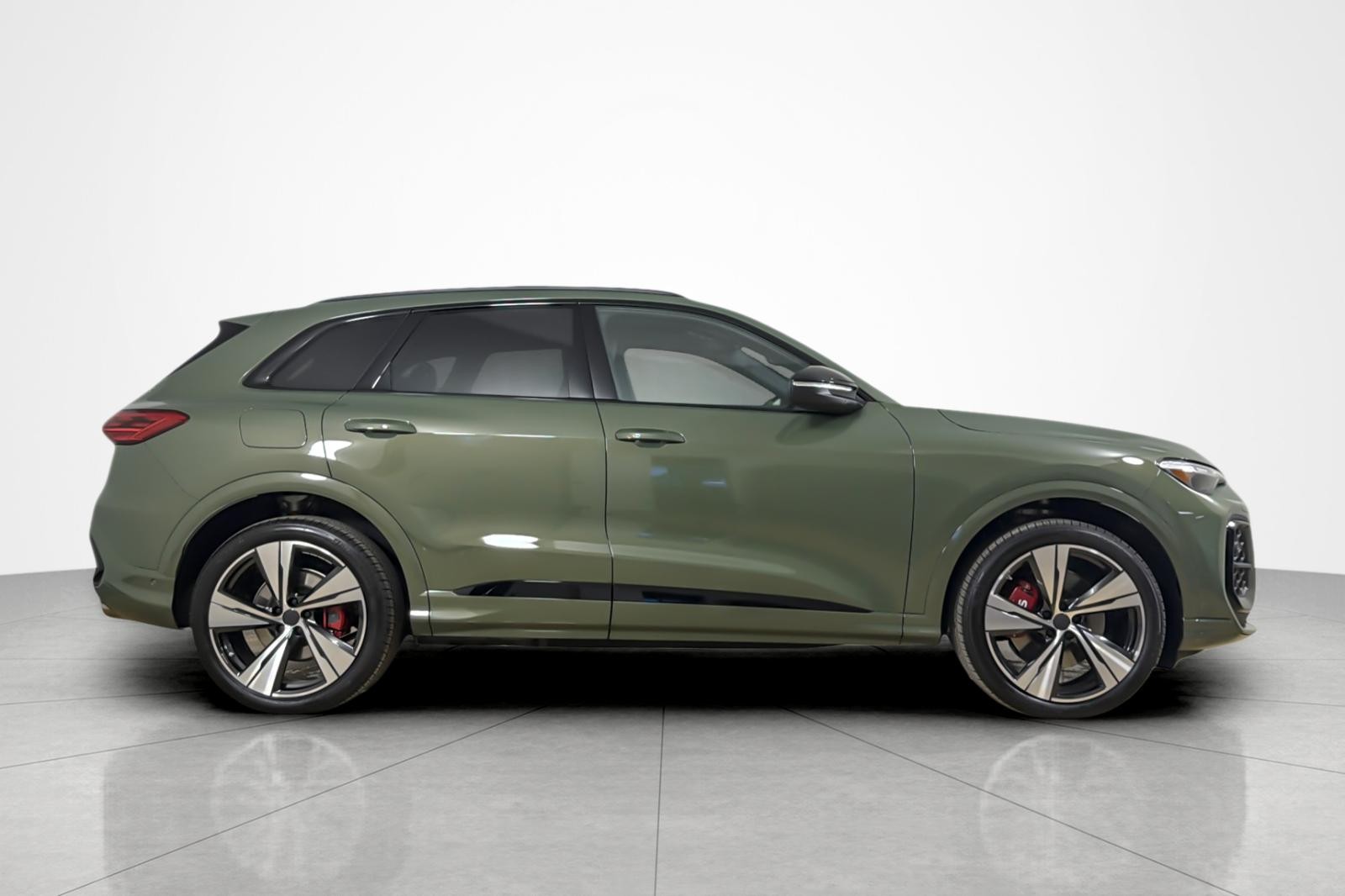New 2026 District Green Metallic Audi Premium Plus 3.0 TFSI quattro image 7