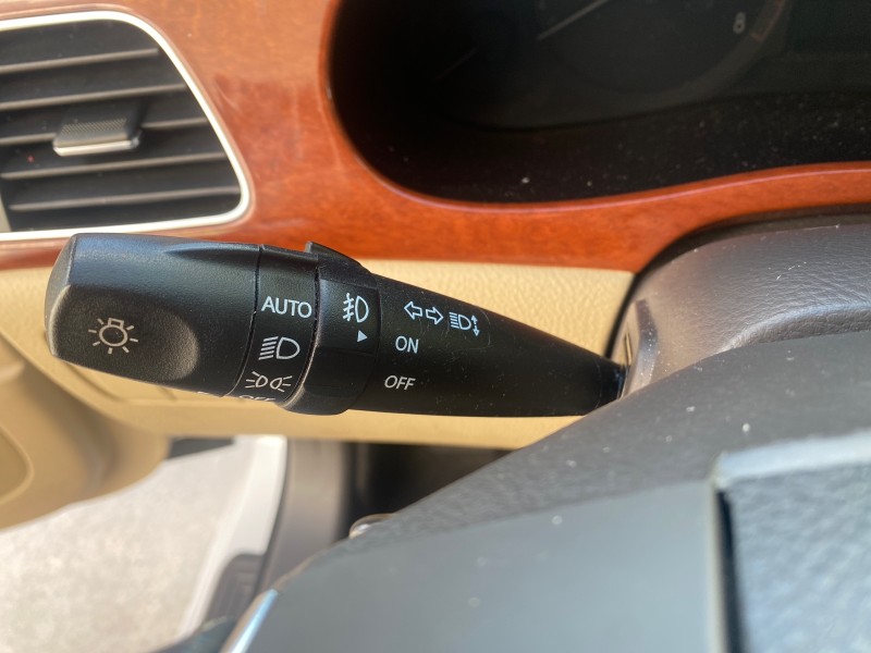 2013 Hyundai Genesis 3.8L LOW MILES 33,576 in , 