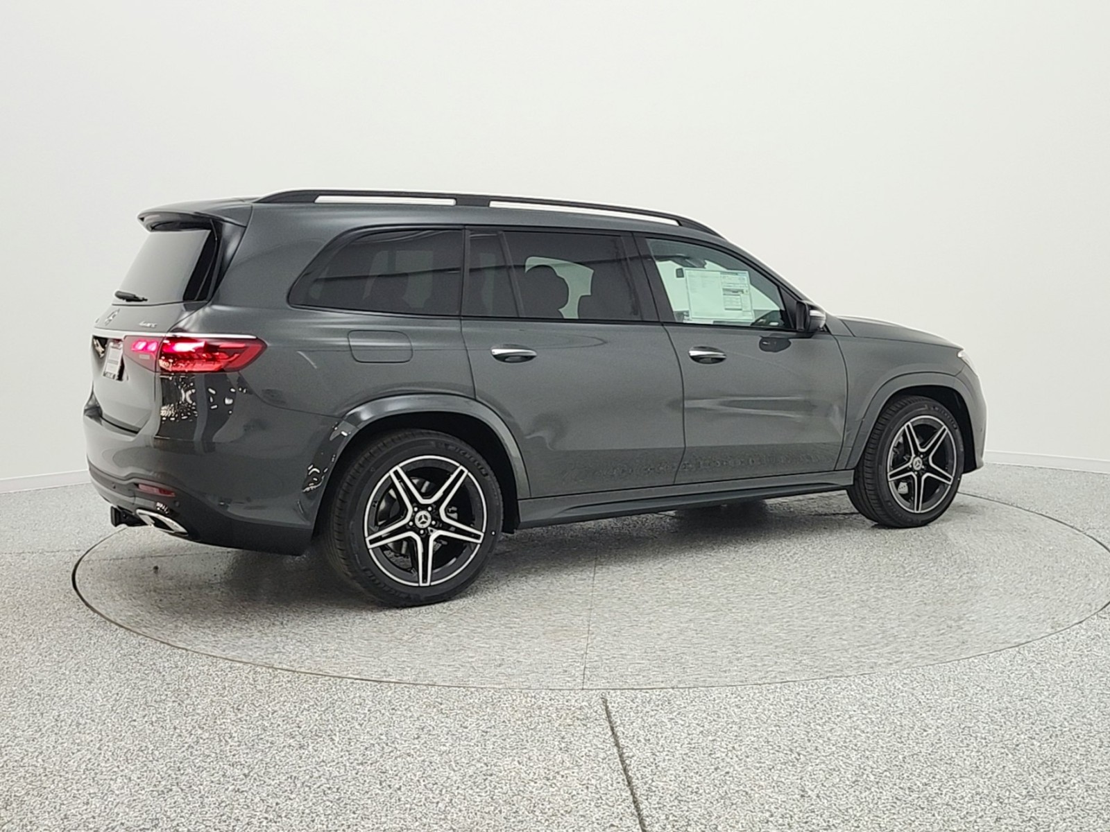 New 2026 MANUFAKTUR Signature Silicon Grey Mercedes-Benz GLS 450 4MATIC® SUV image 5