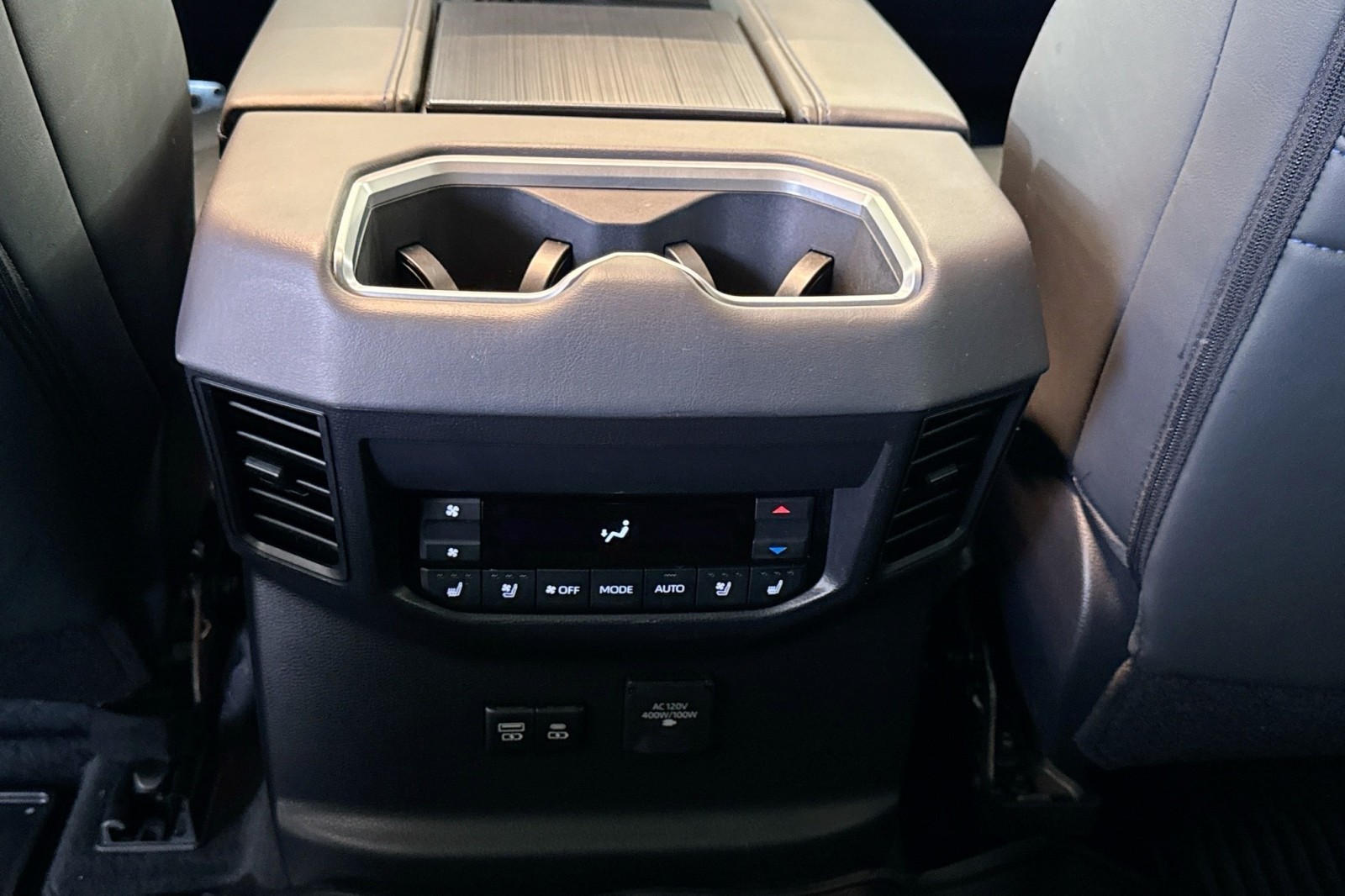 Used 2025 WHITE Toyota Platinum image 24