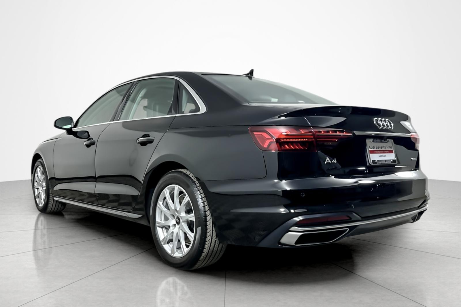 Used 2023 Brilliant Black Audi Premium 40 TFSI quattro image 3