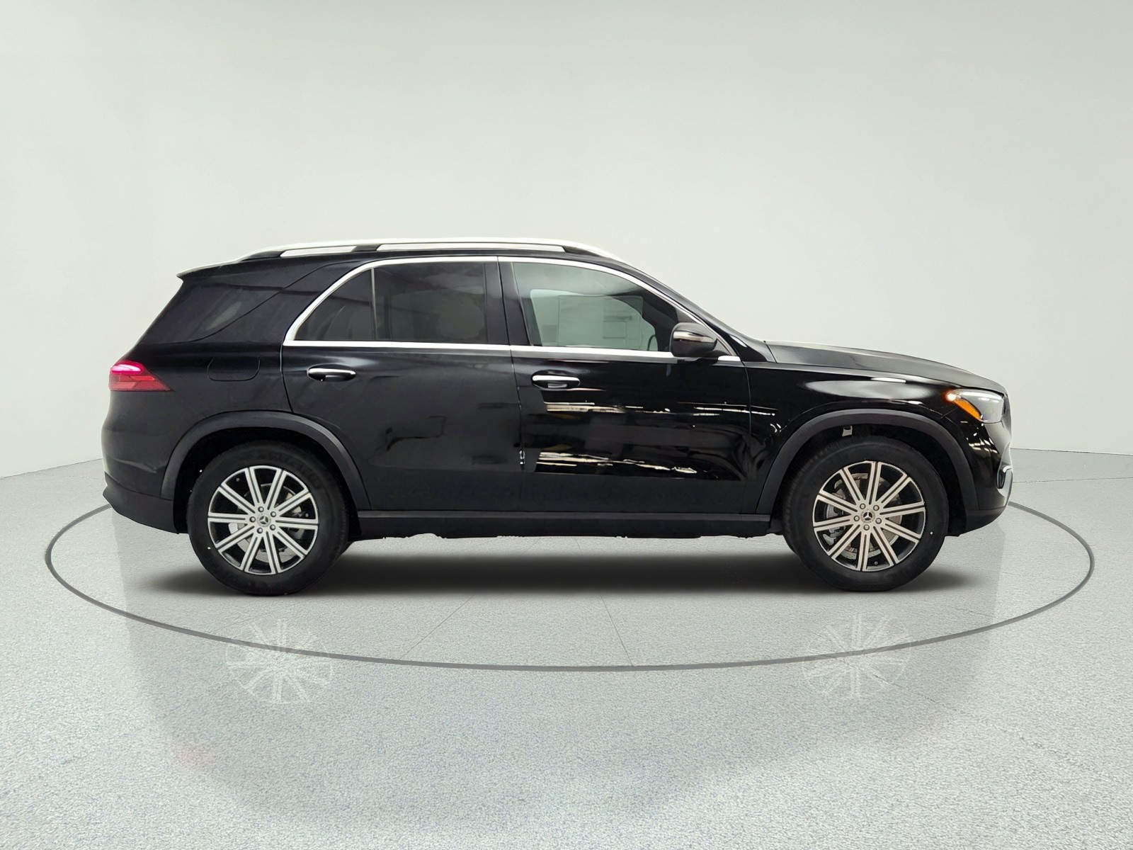 New 2026 Black Mercedes-Benz GLE 350 4MATIC® SUV image 4