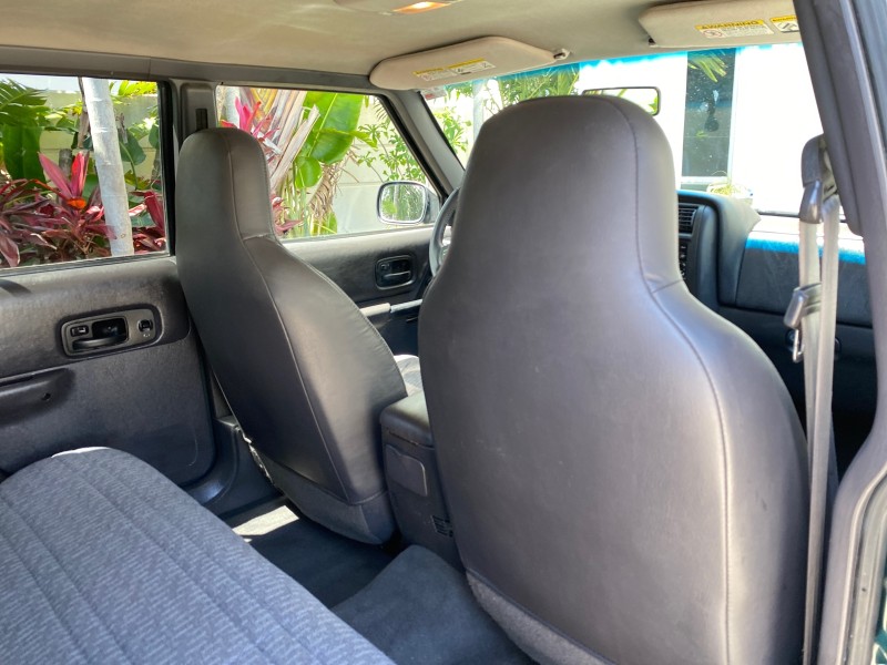 2000 Jeep Cherokee Sport 1 OWNER 4X4 AC 4.0 6YL in , 