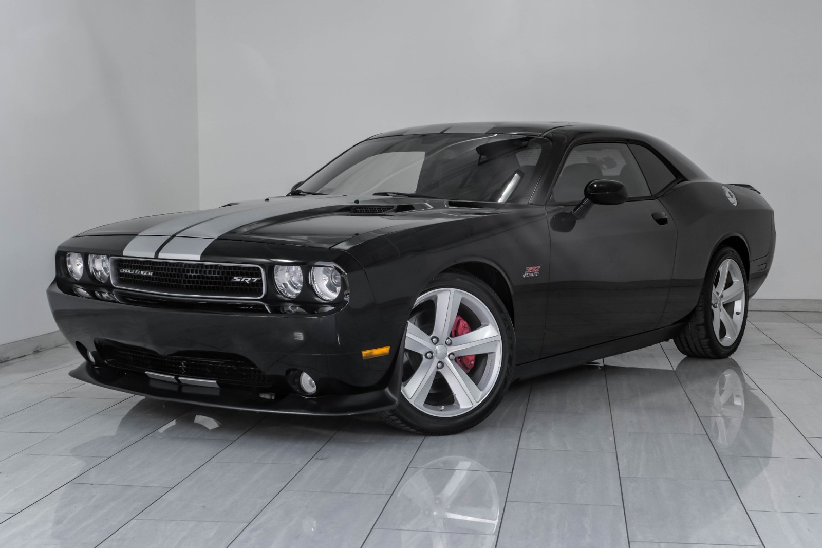 2012 Dodge Challenger SRT8 392 HEMI AUTOMATIC NAVIGATION HARMAN KARDON S 4