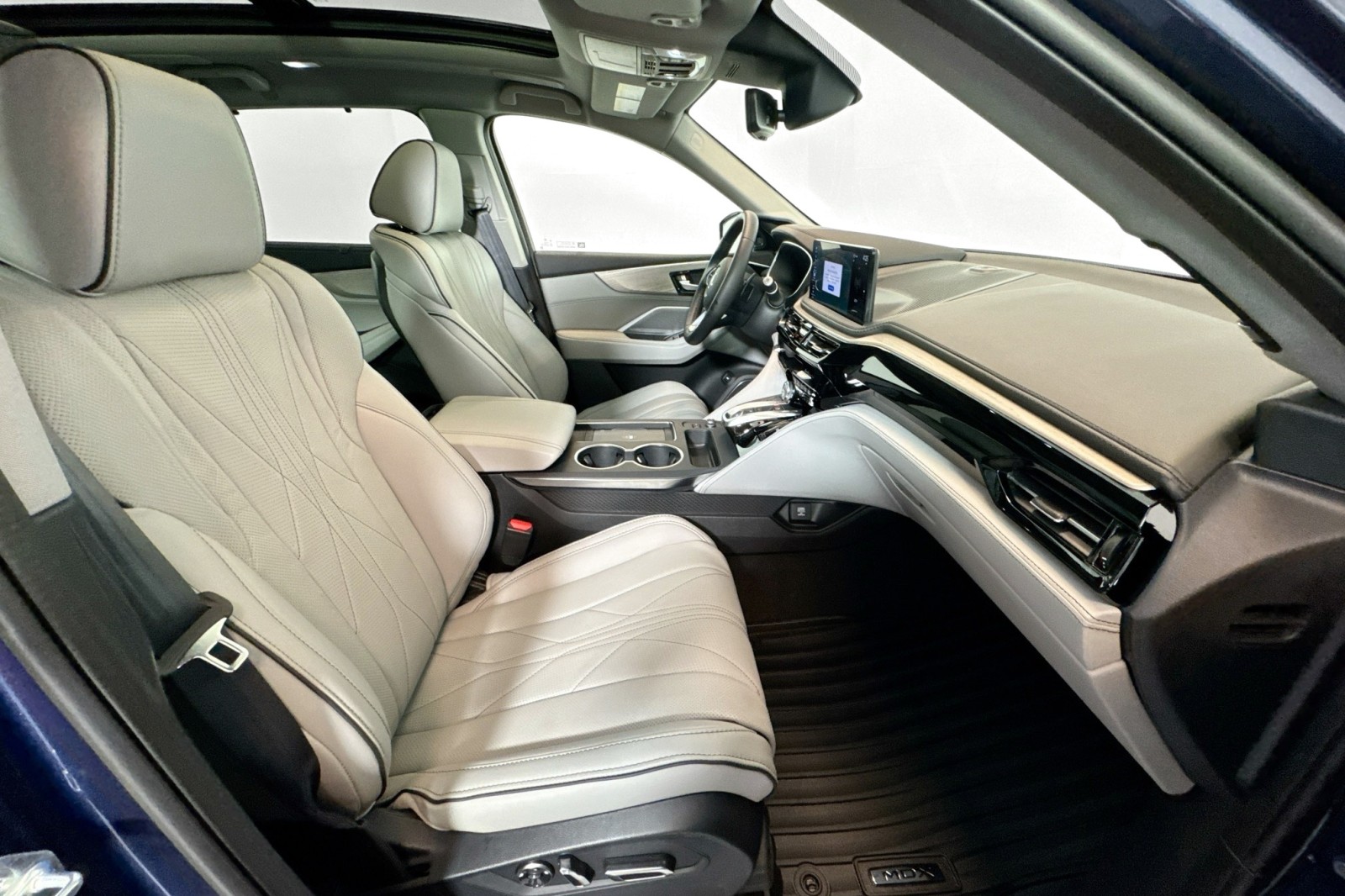 Used 2026 Canyon River Blue Metallic Acura w/Advance Package image 28