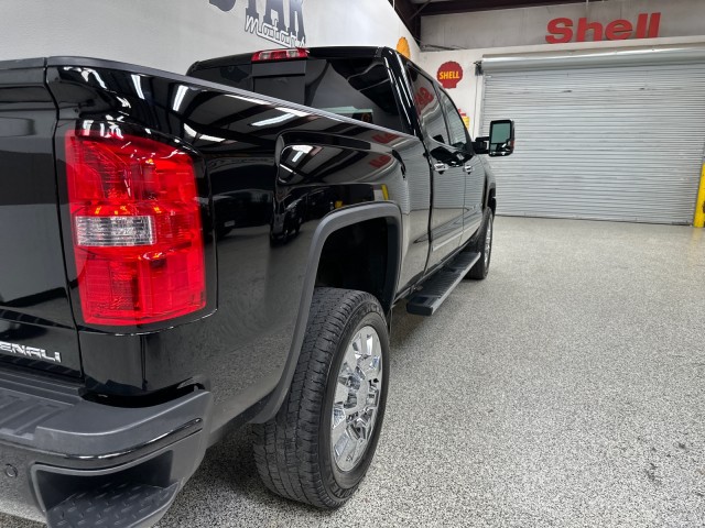 2018 GMC Sierra 2500HD Denali 4WD Duramax in , 