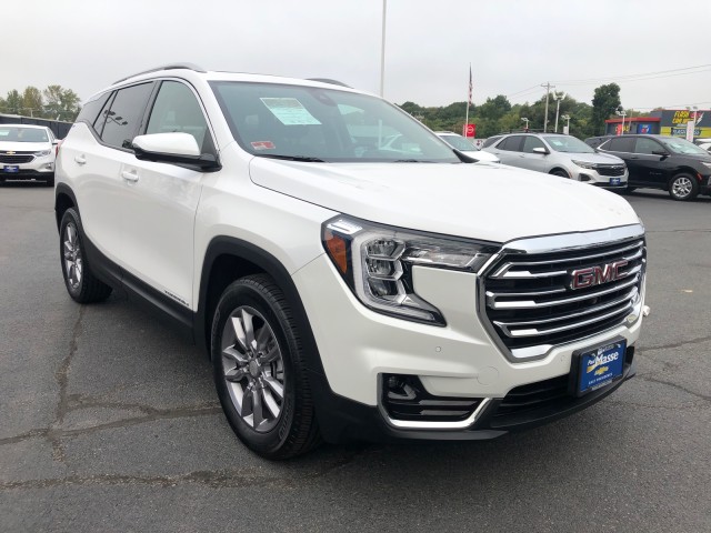 2022 GMC Terrain SLT 2