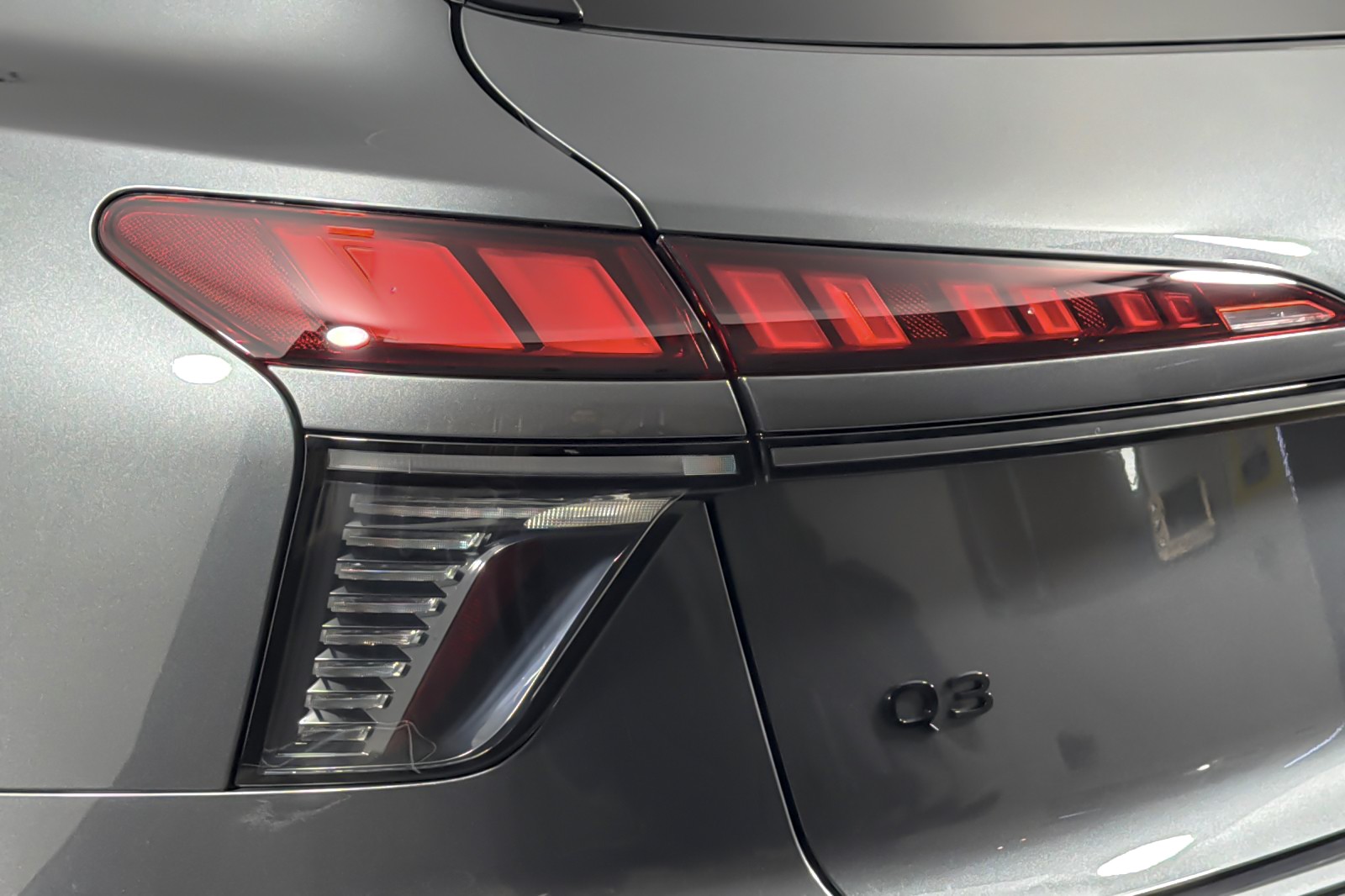 New 2026 Daytona Gray Pearl Effect Audi S line quattro image 27