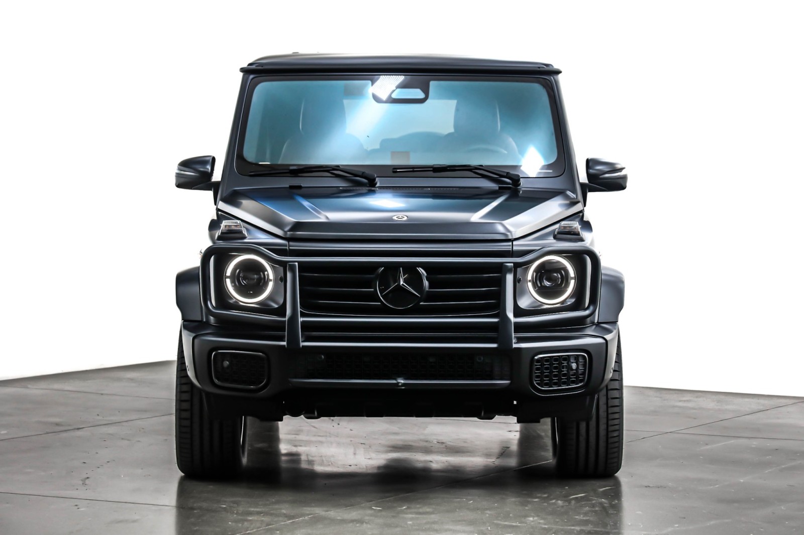 Used 2025 MANUFAKTUR Night Black magno Mercedes-Benz G 550 SUV image 3