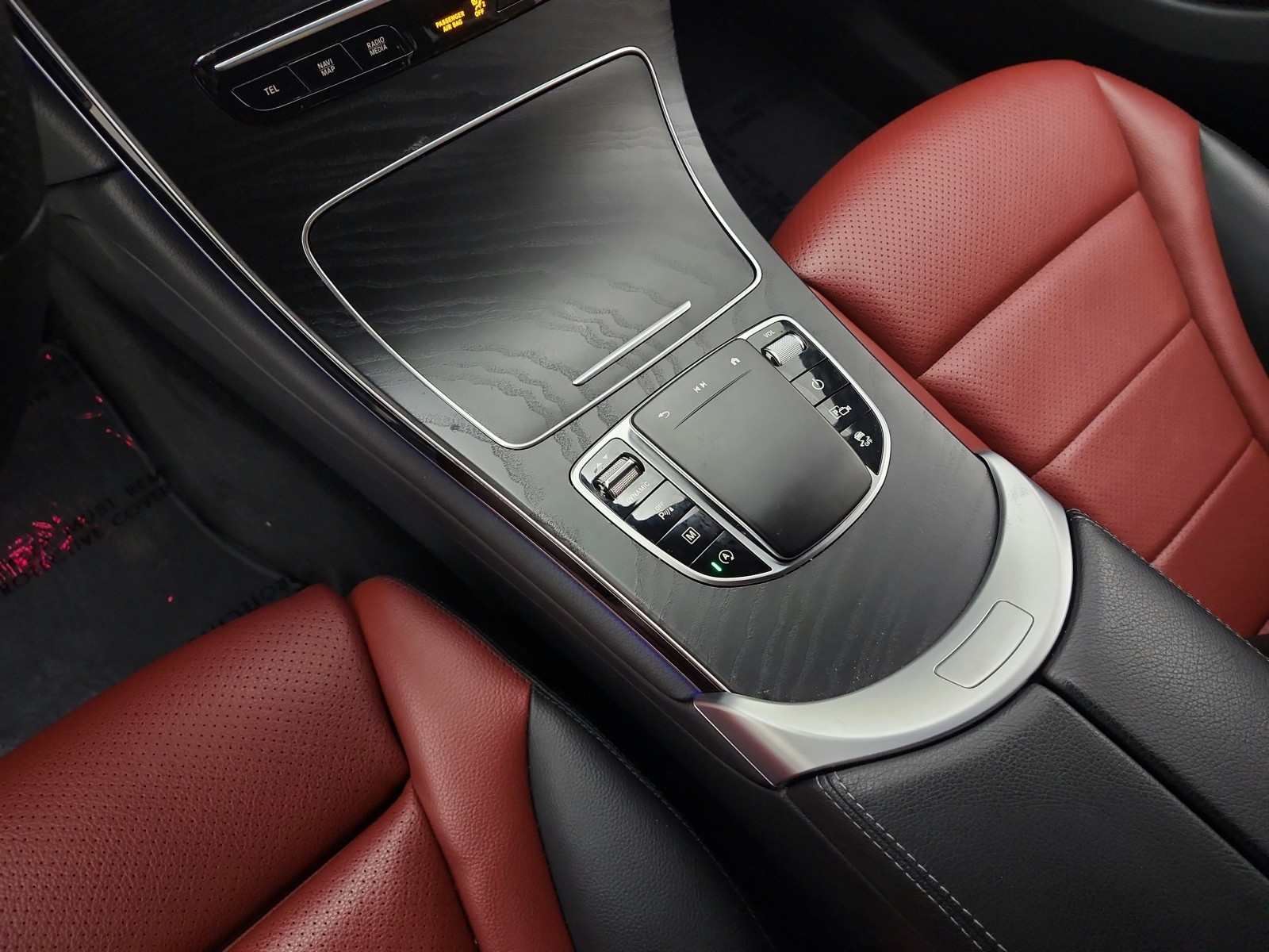 Used 2022 Black Mercedes-Benz GLC 300 SUV image 26