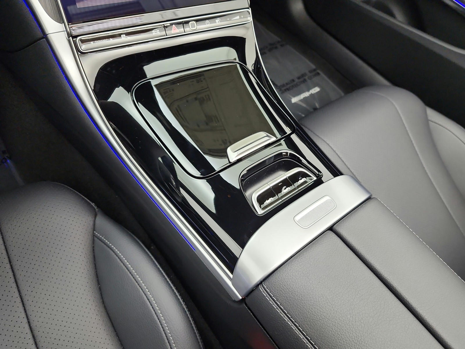 New 2026 MANUFAKTUR Graphite Grey Magno Mercedes-Benz CLE 300 image 10