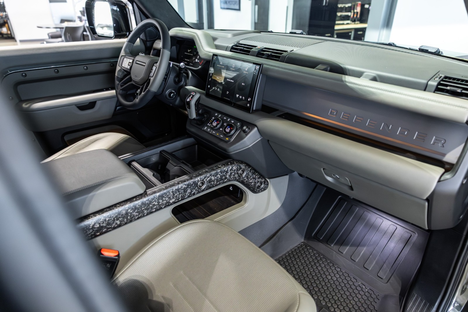Used Car 2025 Land Rover Defender  Octa Edition One For Sale Under $160,000 In Boerne, Texas