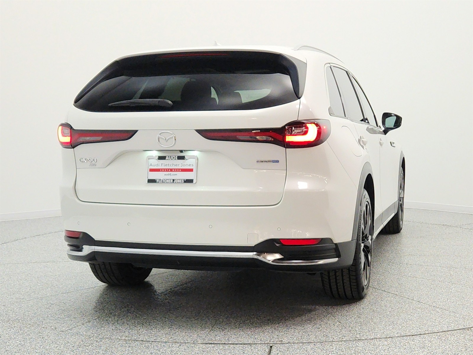 Used 2024 Rhodium White Premium Mazda Premium AWD image 6