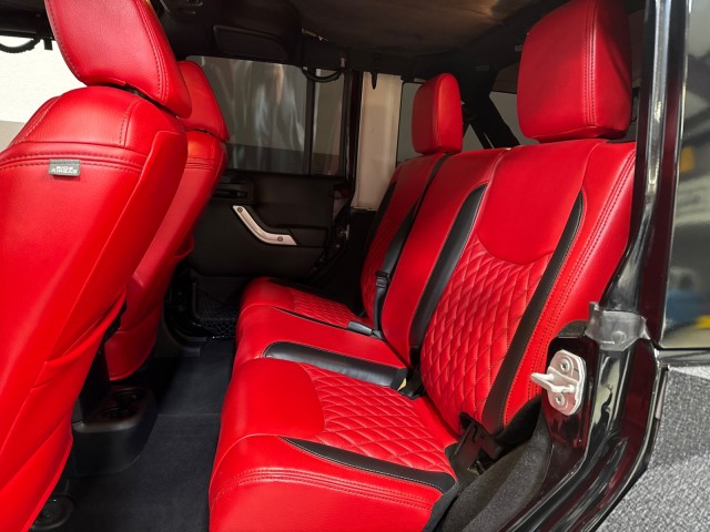 2015 Jeep Wrangler Unlimited Rubicon Hard Rock 4WD V6 Custom in ,