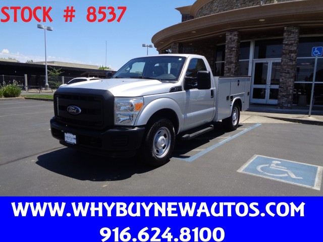 2016 Ford F350 Utility ~ Liftgate ~ Only 29K Miles!