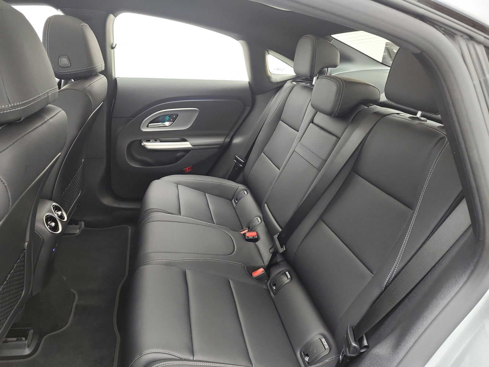 New 2027 Cirrus Silver Metallic Mercedes-Benz CLA 250+ Electric RWD image 11