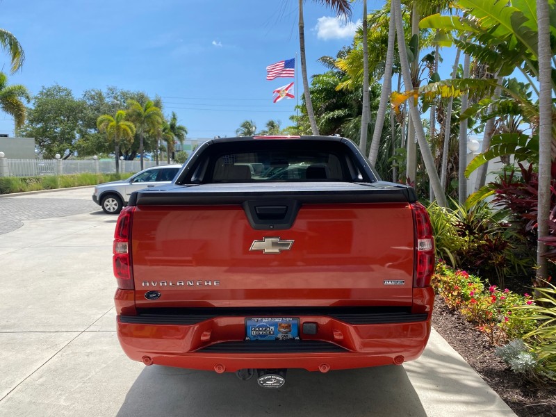 2009 Chevrolet Avalanche LT PU LOW MILES 58,696 in ,
