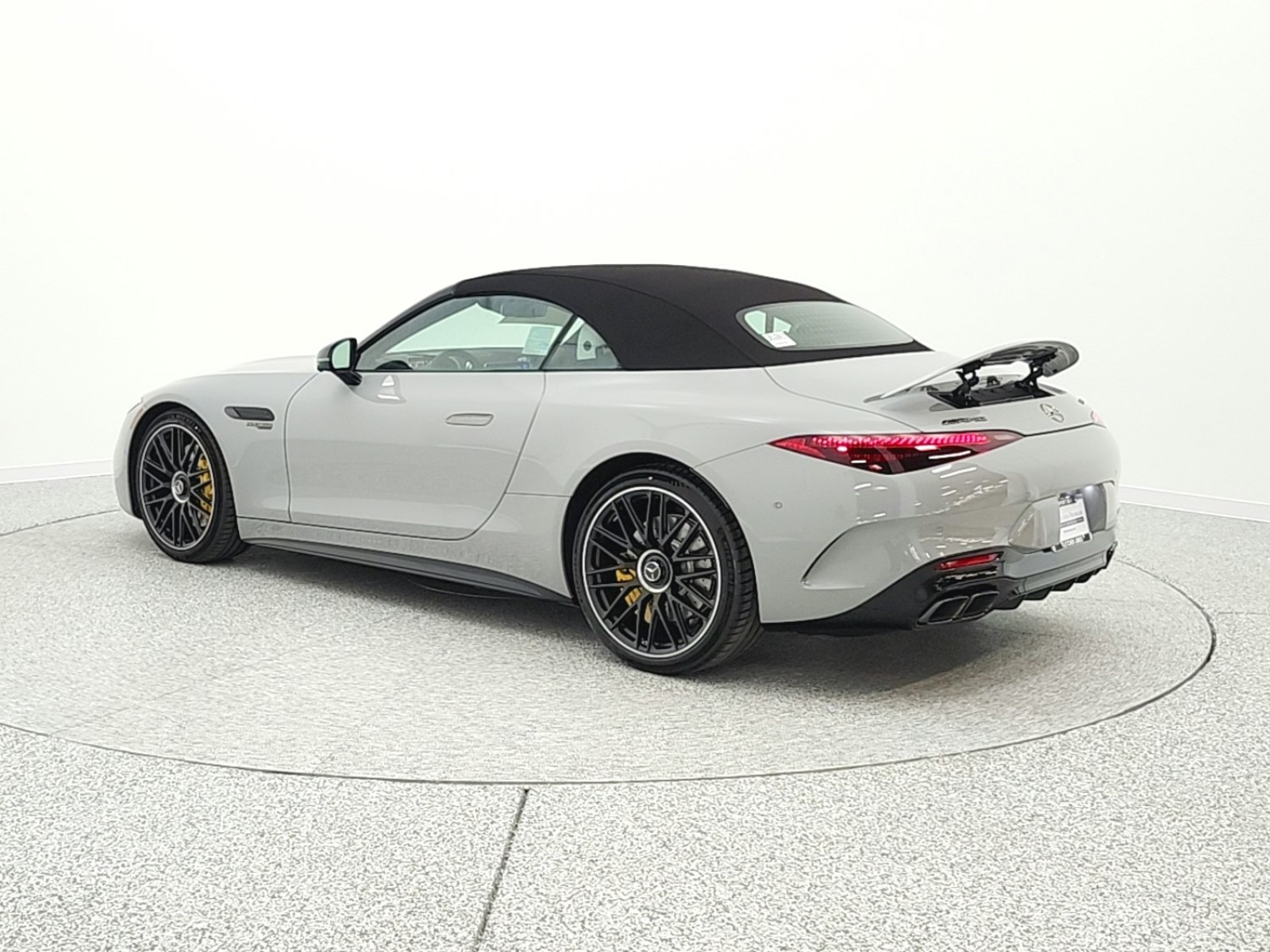 New 2026 MANUFAKTUR Alpine Grey Mercedes-Benz AMG® SL 63 image 20