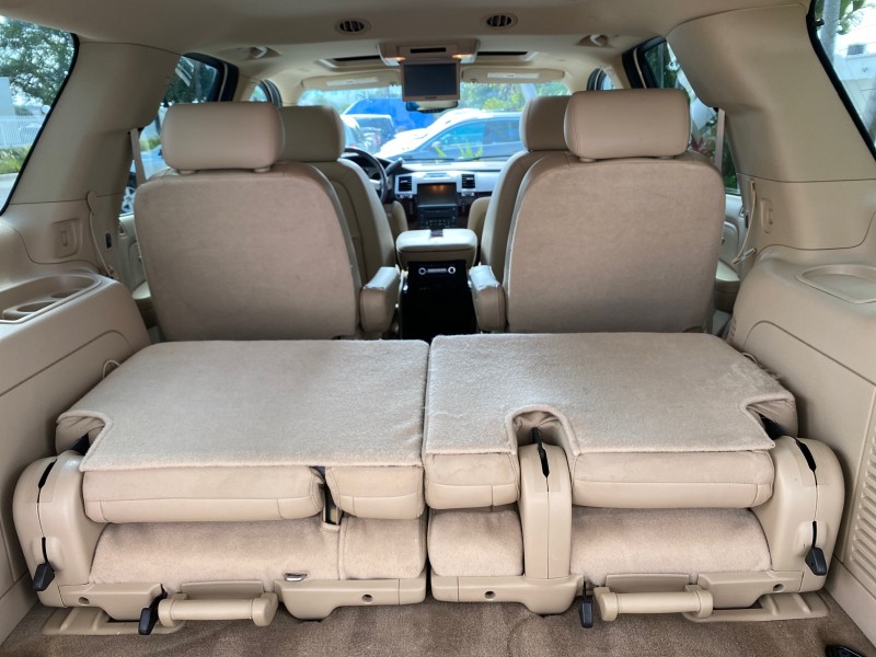 2010 Cadillac Escalade SUNROOF NAV Premium LOW MILES 66,933 in ,