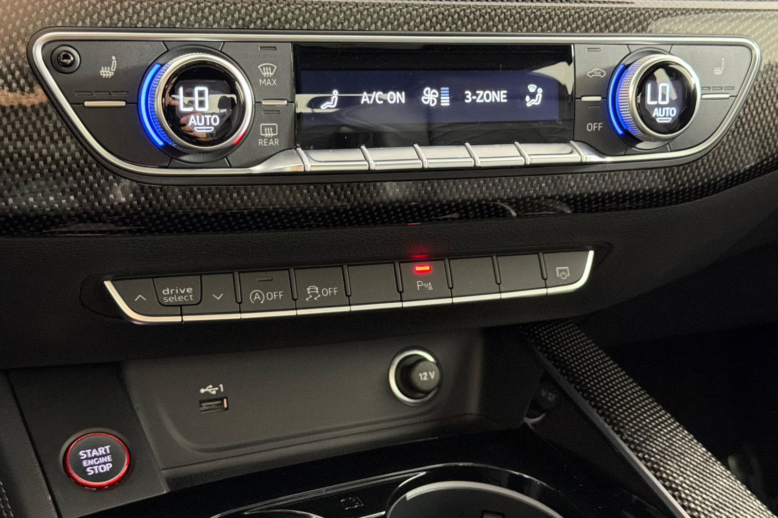 Used 2022 Mythos Black Metallic Audi Premium Plus 3.0 TFSI quattro image 18