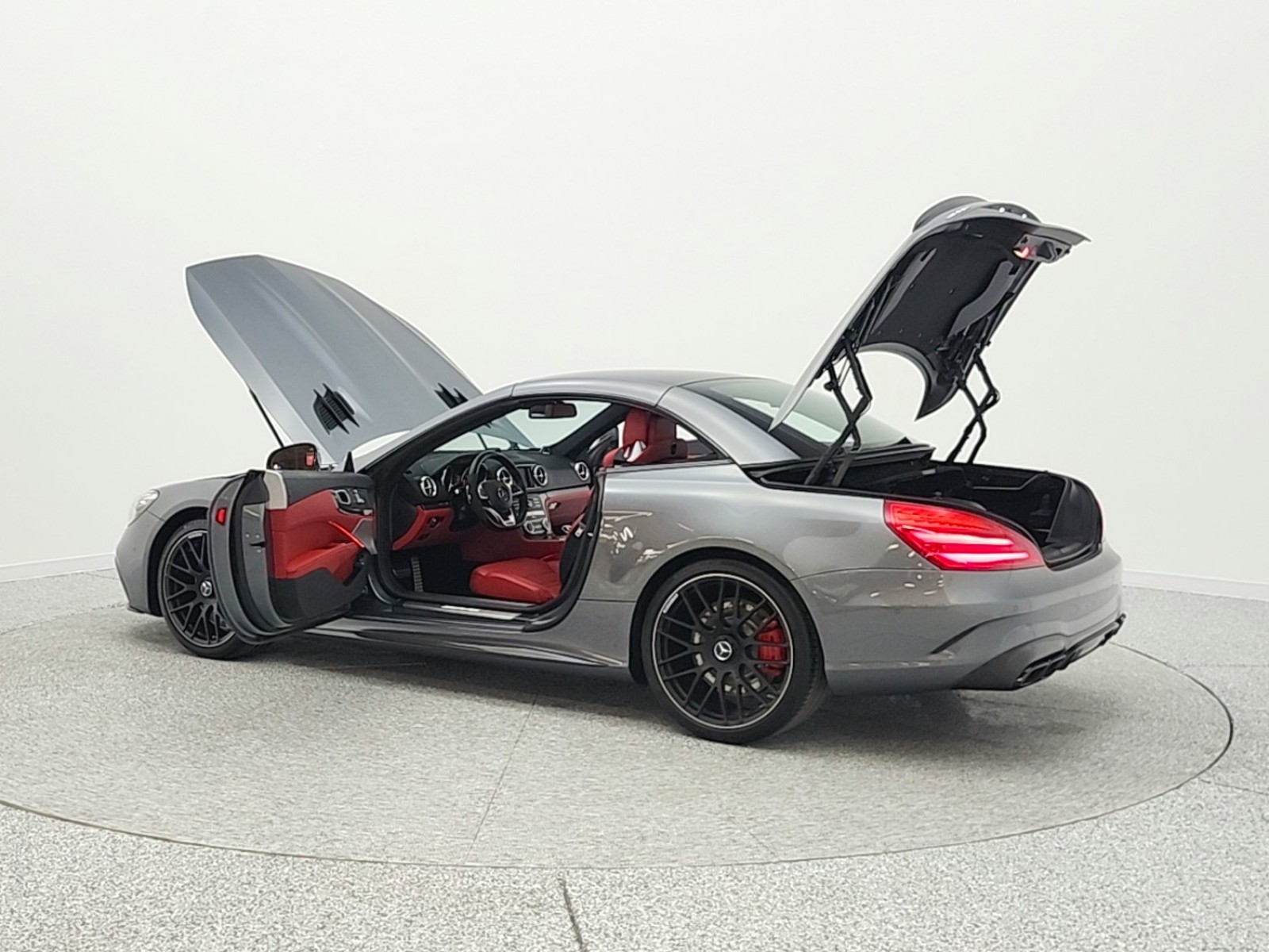 Used 2018 Selenite Grey Metallic Mercedes-Benz AMG® SL 63 Roadster image 26