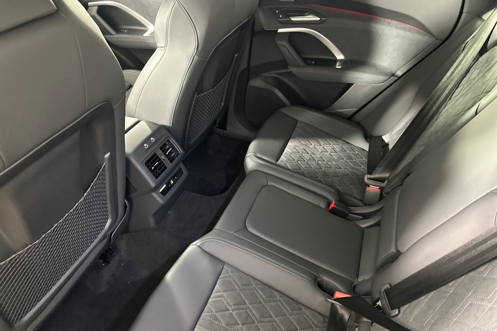 New 2026 Daytona Gray Pearl Effect Audi Premium Plus 3.0 TFSI quattro image 11