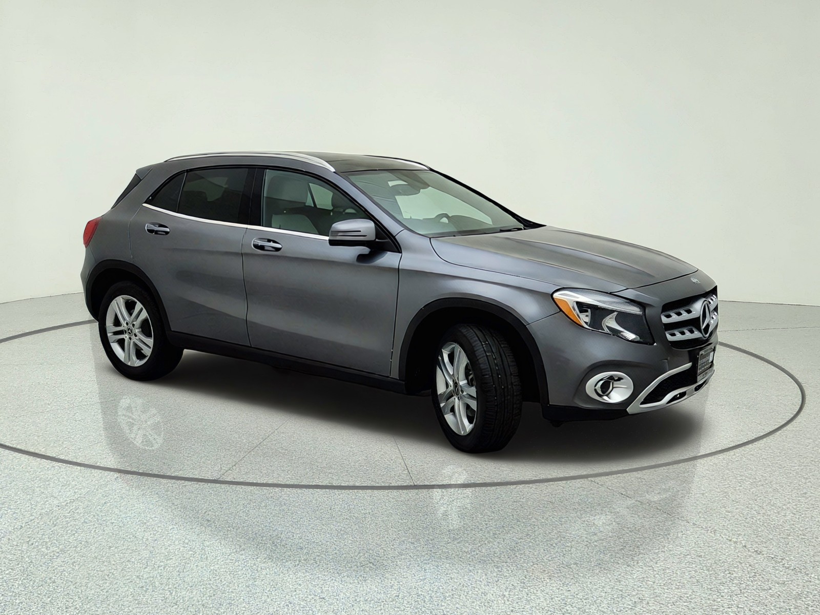 Used 2018 Mountain Grey Metallic Mercedes-Benz GLA 250 image 5