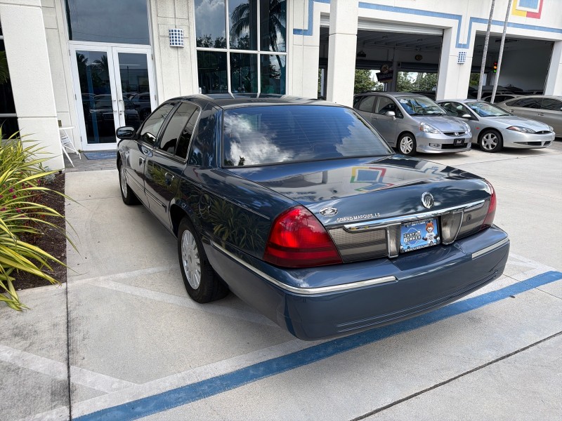2007 Mercury Grand Marquis LS LOW MILES 52,599 1 OWNER in ,