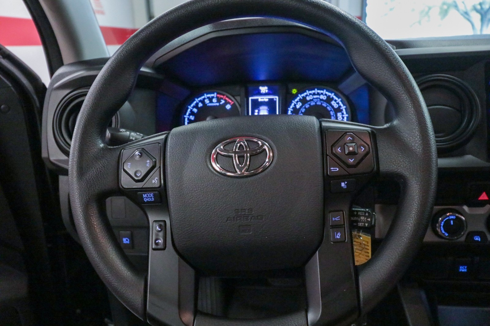 Used Car 2023 Toyota Tacoma 4wd  Sr5 For Sale Under $35,000 In Austin, Texas